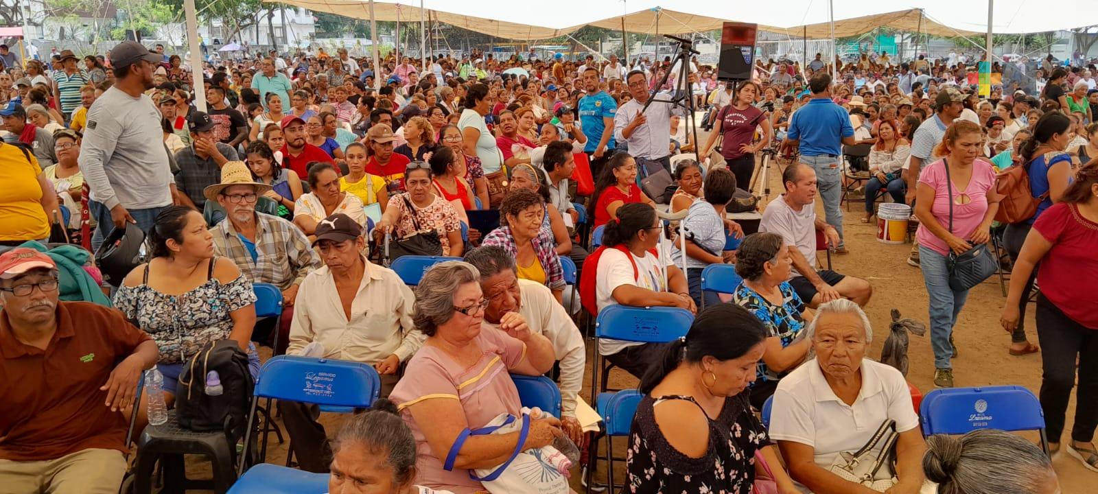 Entregan en Veracruz puerto apoyos del programa «Por una mejor vivienda»