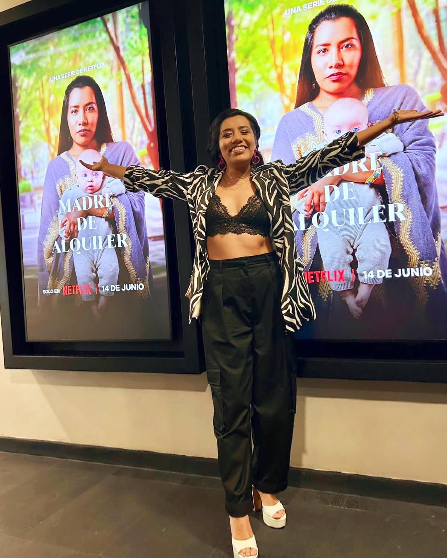 La actriz xalapeña Shaní Lozano promociona “Madre de alquiler” de Netflix