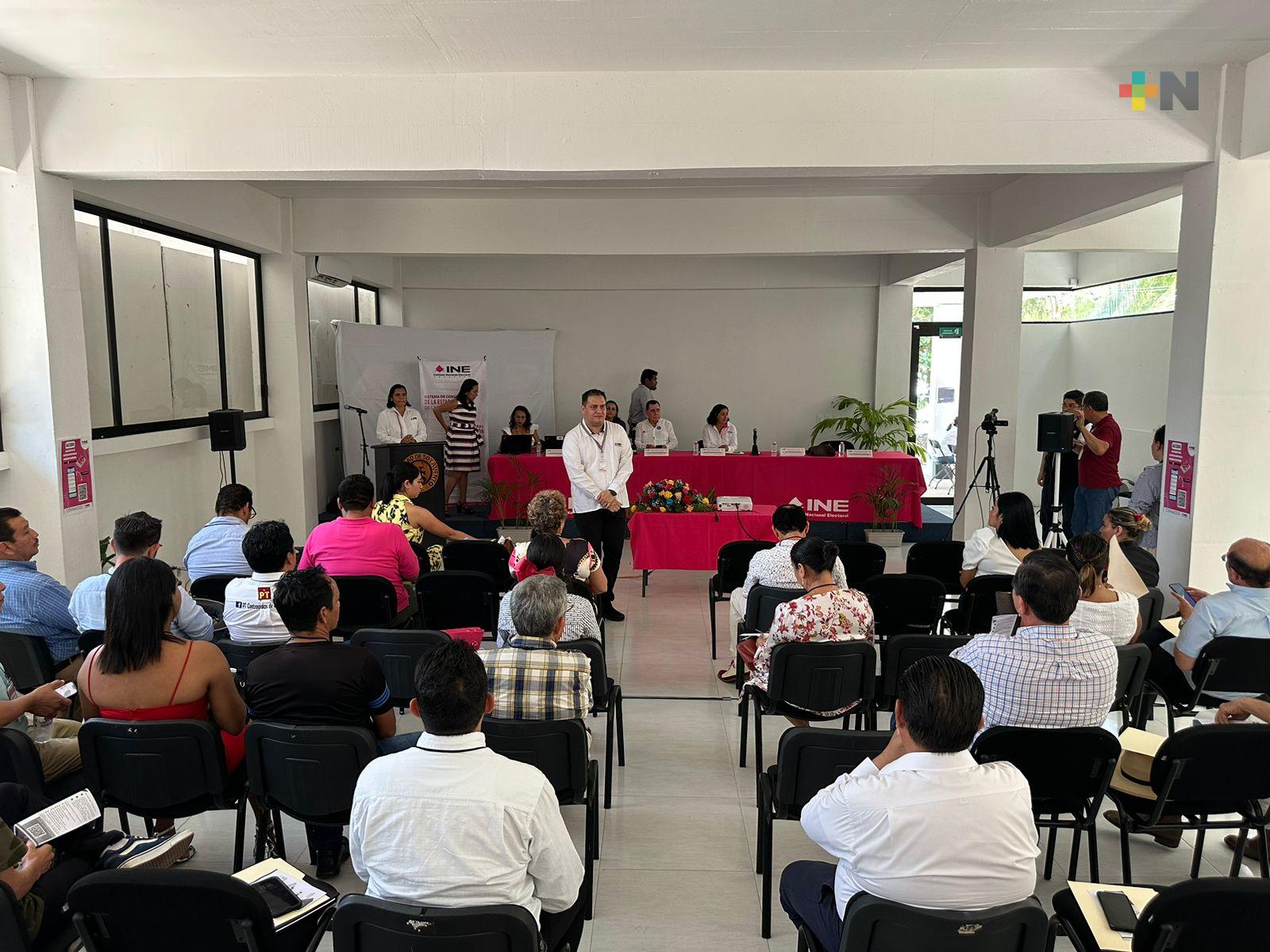 Presentan y abren para consulta en Coatza sistema de estadística electoral del INE