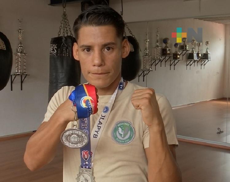 Policía veracruzano gana medalla de plata en mundial deportivo