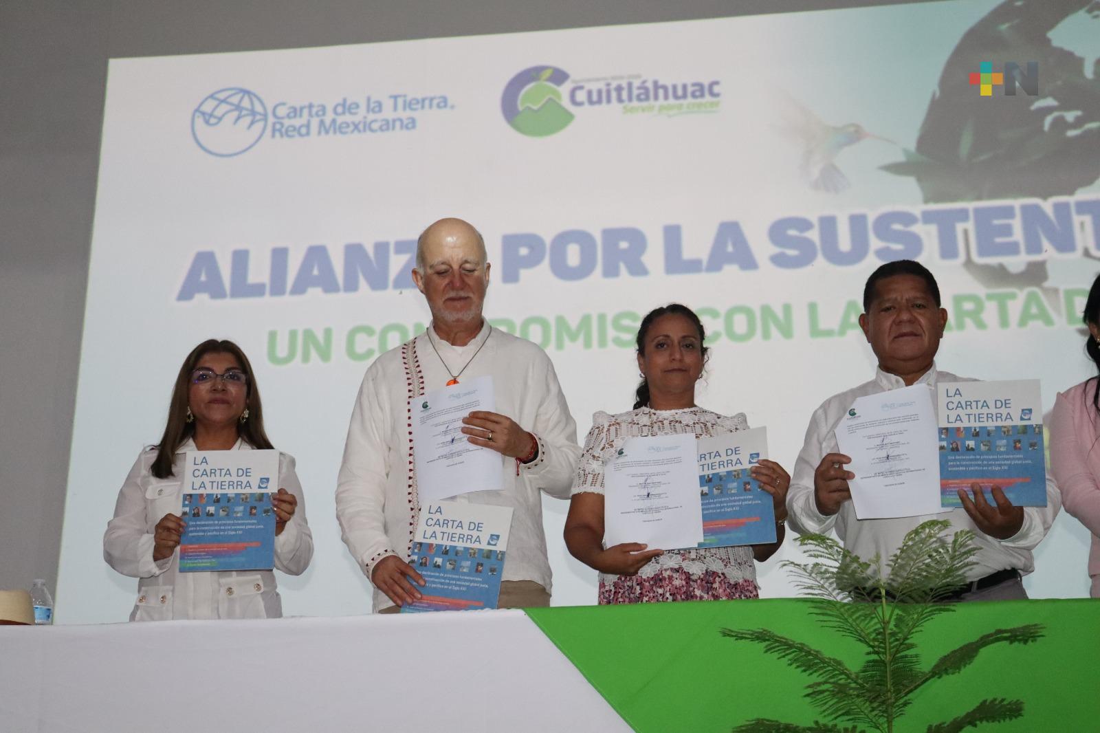 Firman Ayuntamiento de Cuitláhuac e iniciativa «Carta a la Tierra» convenio por la sustentabilidad
