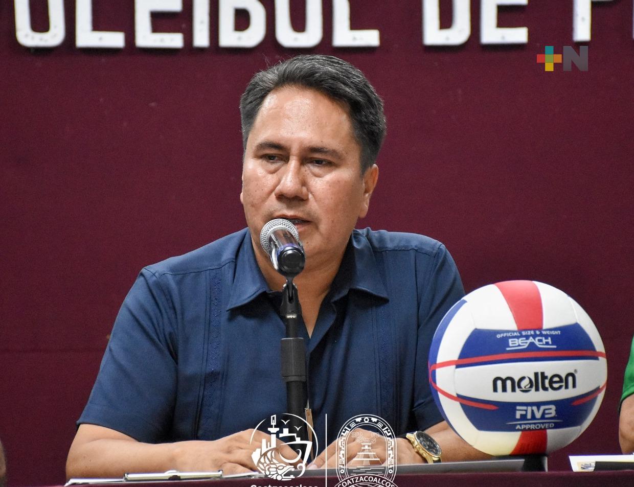 Carlos Esquivel asume la Dirección Municipal del Deporte en Coatzacoalcos