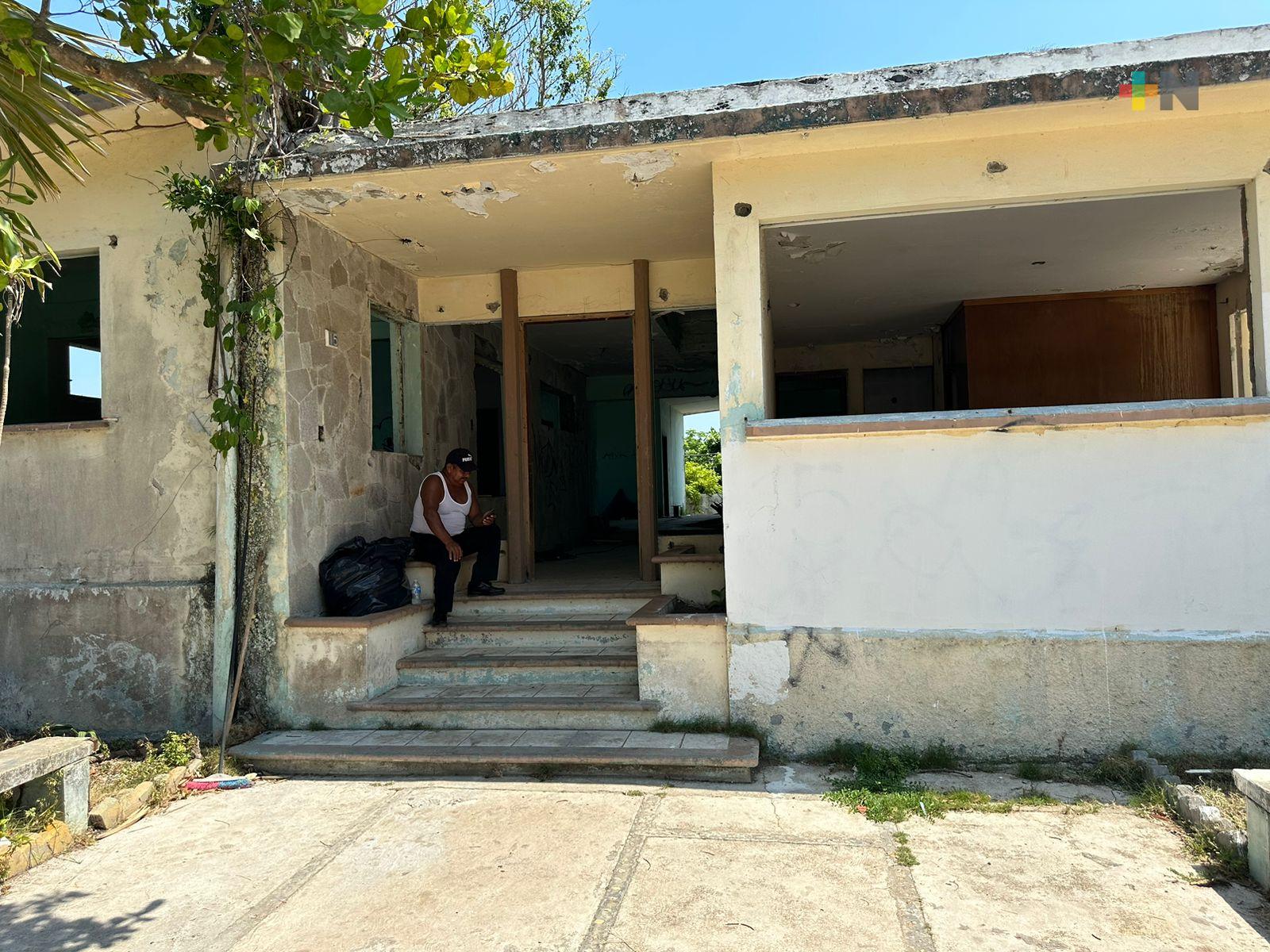 A casas abandonadas de Pemex también se mudará Salud Pública de Coatzacoalcos