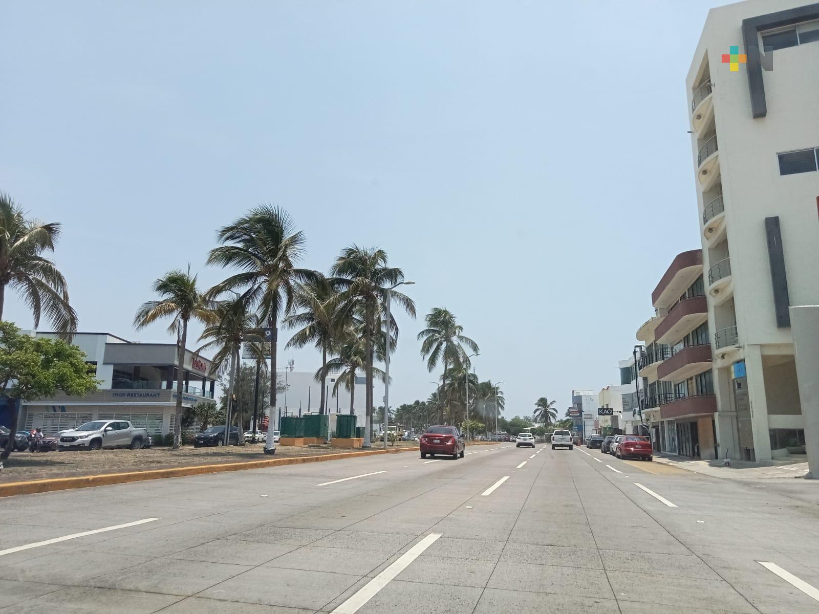 Cielo despejado a medio nublado, baja probabilidad de lluvias en Veracruz
