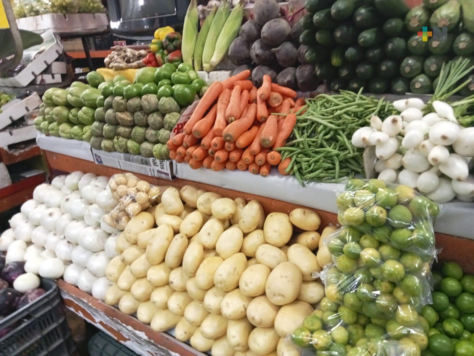 Precios de fruta y verdura en mercado Hidalgo de Veracruz se han mantenido
