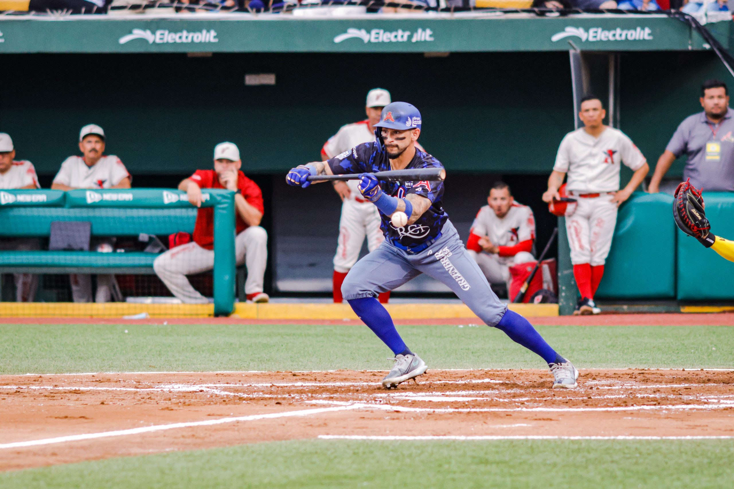 Monclova amarra la serie en el puerto, vence por 9-4 a El Águila