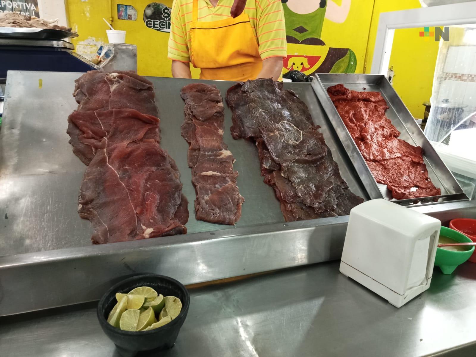 En mercado Hidalgo siguen medidas para mantener alimentos en buen estado