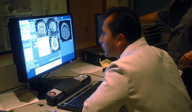 Mutación genética, responsable de entre cinco y 10% de casos de esclerosis lateral amiotrófica