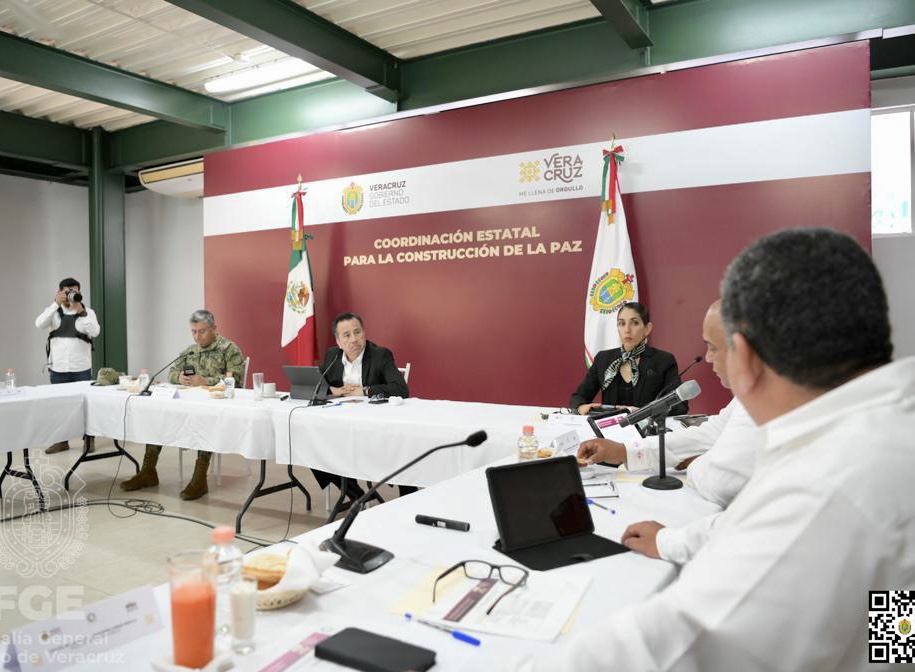 Sesiona Mesa de Coesconpaz en Emiliano Zapata