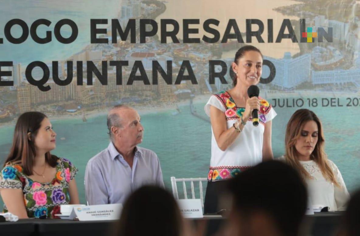 Claudia Sheinbaum se reúne con empresarios en Cancún