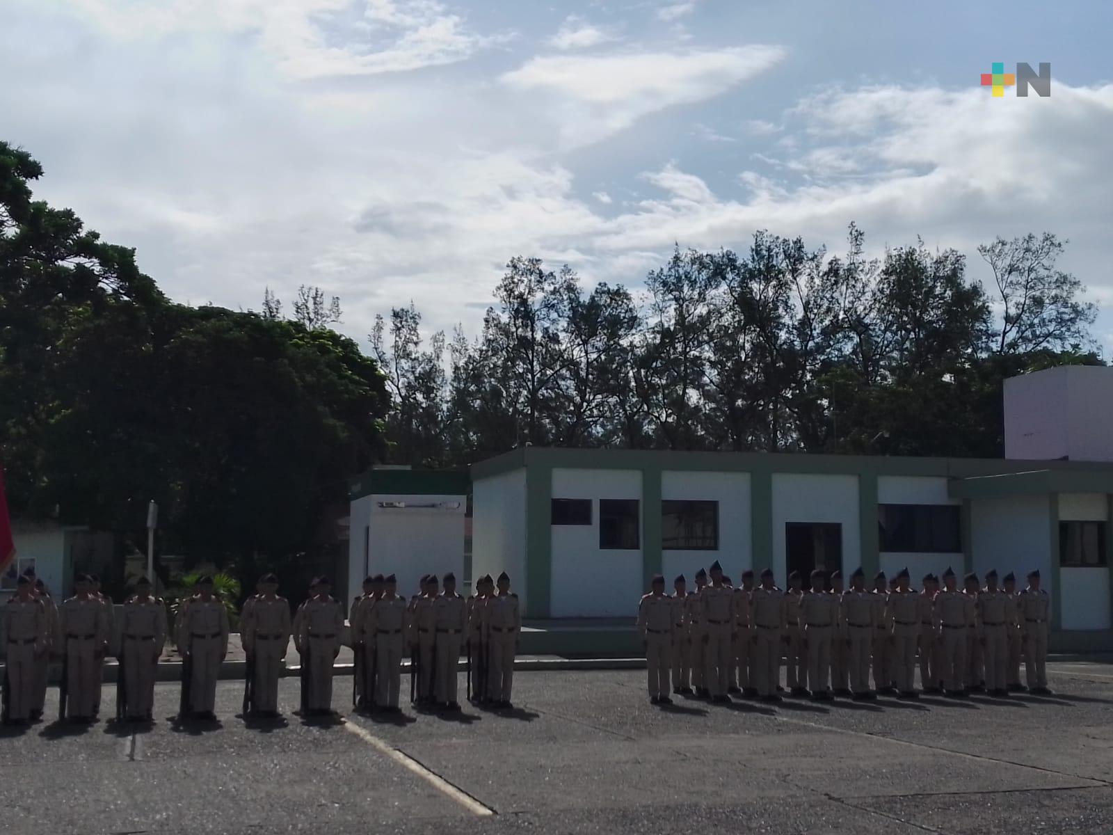Ceremonia de ascenso y distinciones de personal del Servicio Militar Nacional