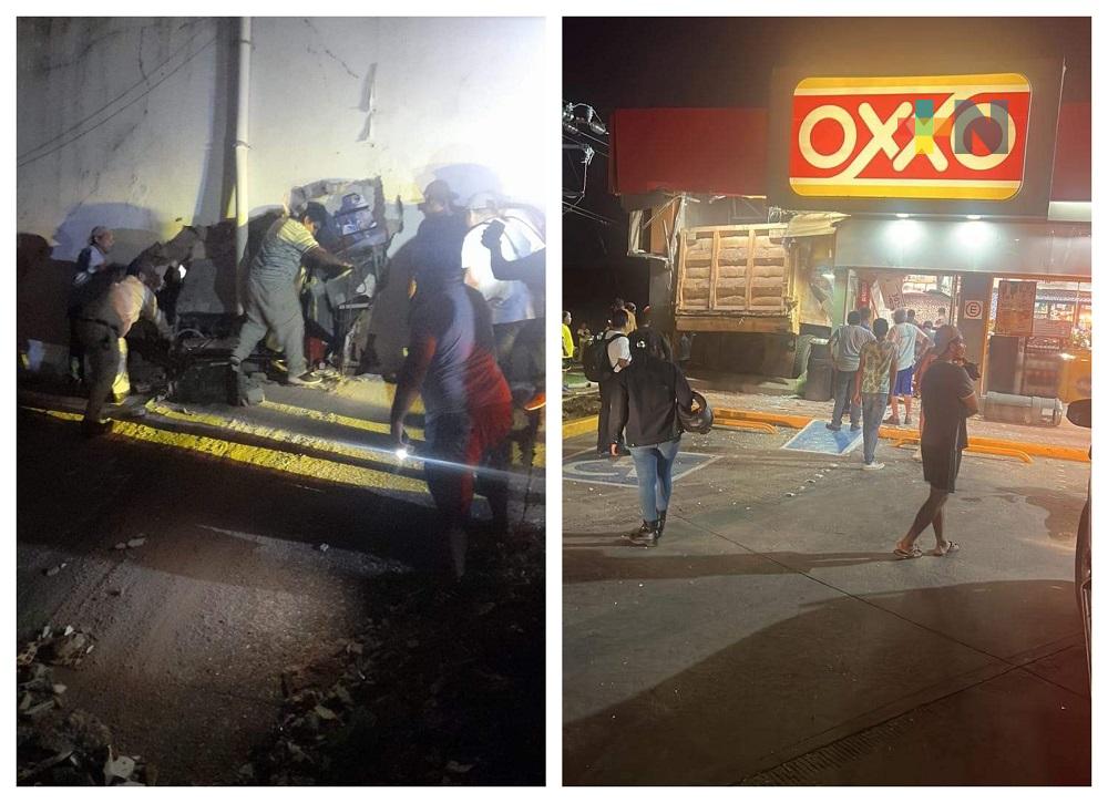 Choque de camión contra Oxxo deja a empleados lesionados en Cosoleacque