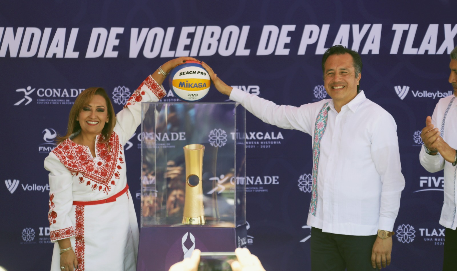Gobierno de Veracruz y Tlaxcala impulsan el deporte, presentan Campeonato Mundial de Voleibol de Playa
