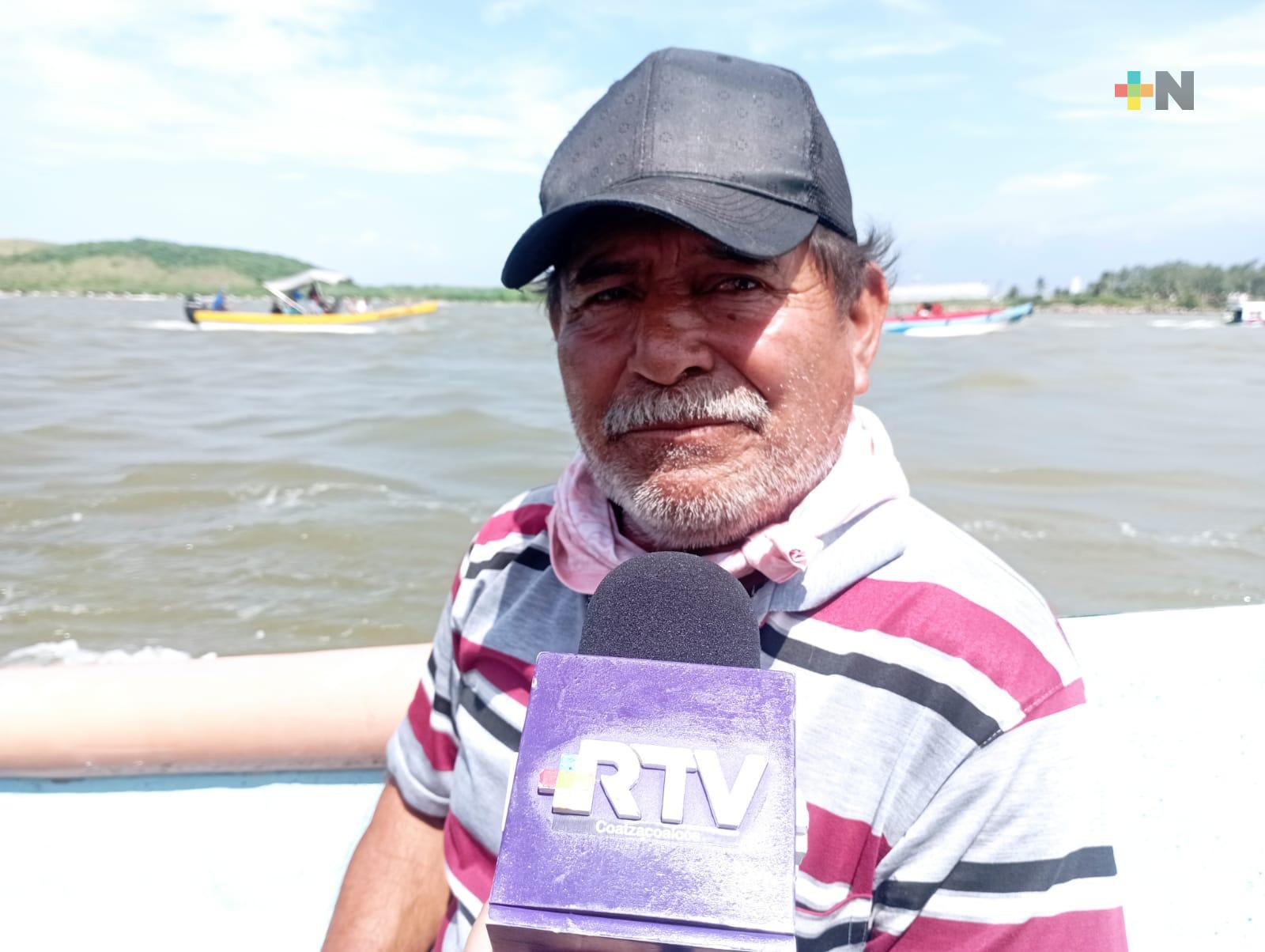 Amenazan pescadores con bloqueo de plataformas marinas por falta de pagos