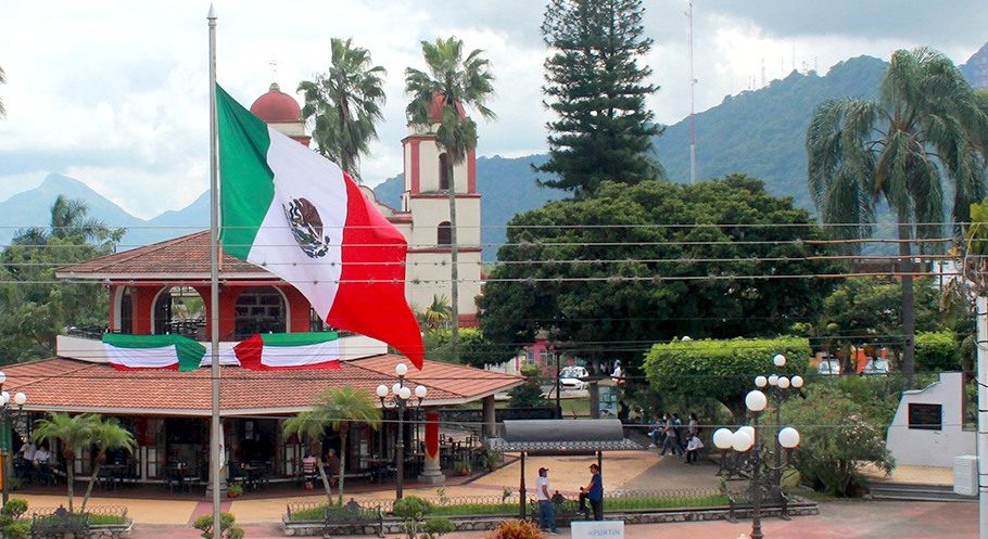 En Fortín conmemoran aniversario luctuoso de Benito Juárez