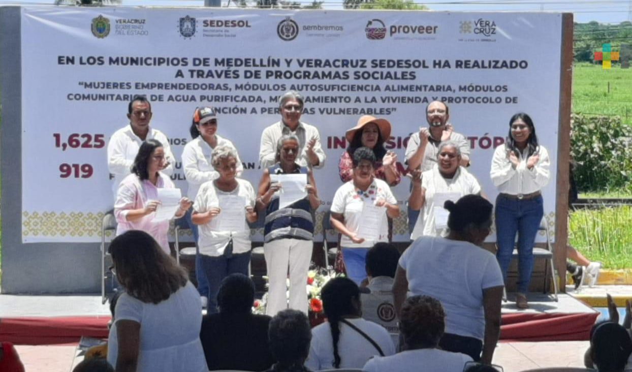 Sedesol ha beneficiado a más de mil 600 habitantes de Veracruz y Medellín