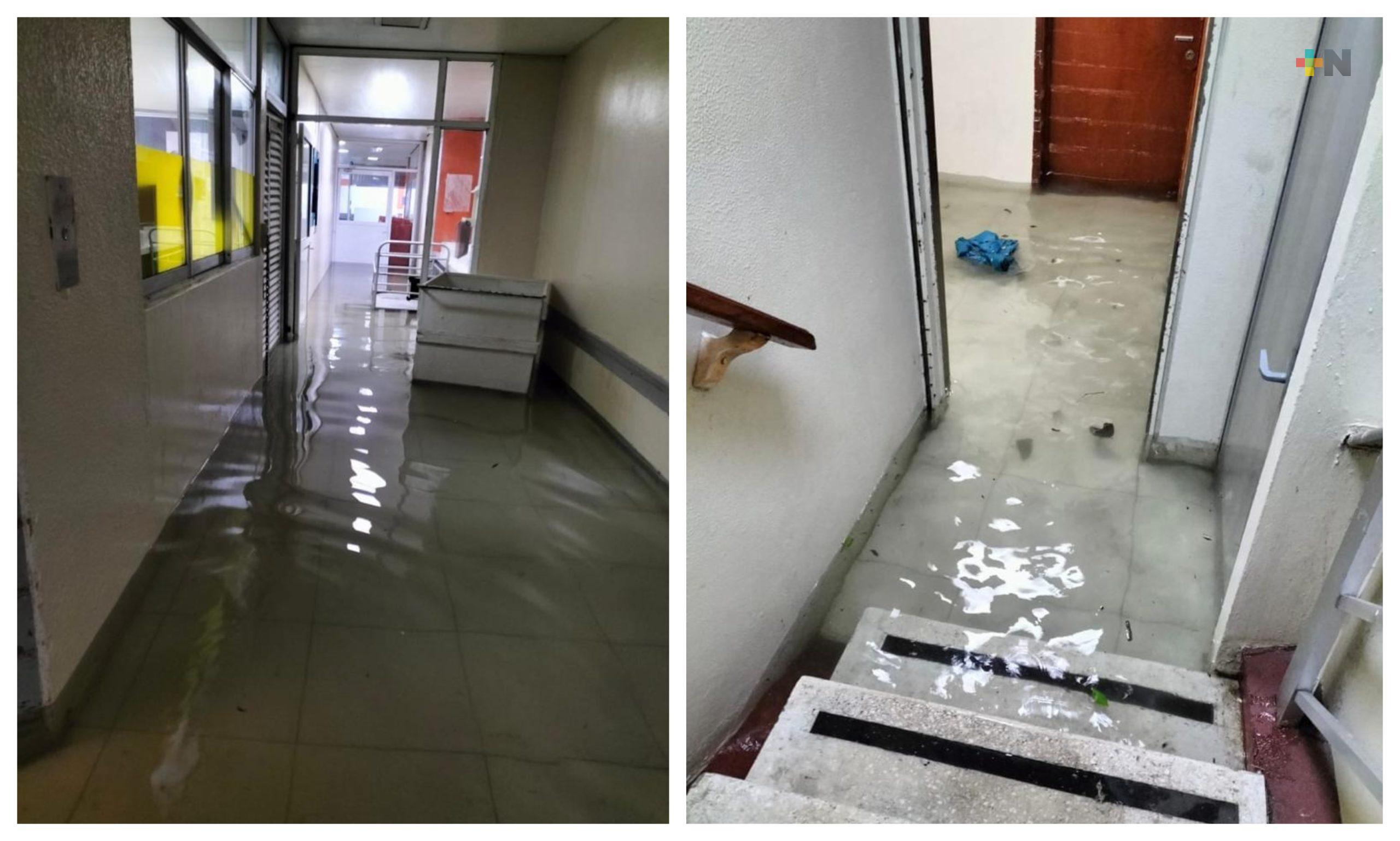 ¡Les llueve sobre mojado!  Se inundó Hospital General del IMSS en Coatzacoalcos