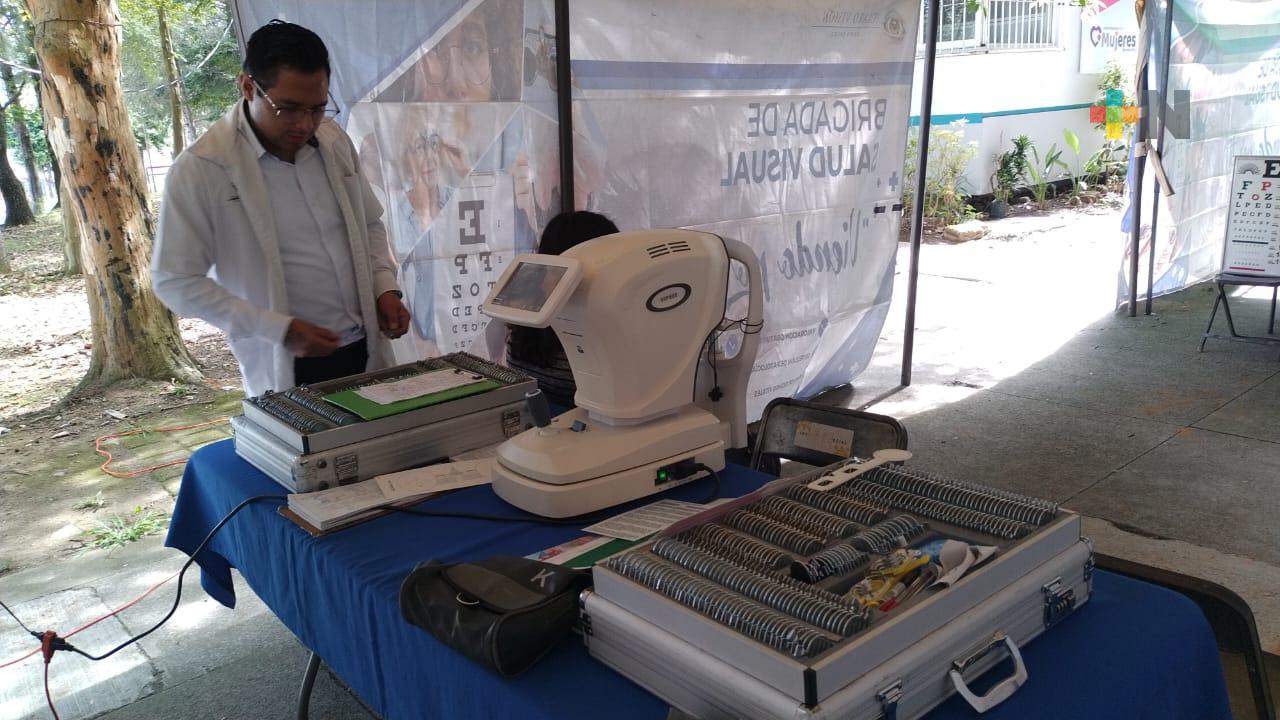 Jornada de salud visual realizan en beneficio de banderillenses