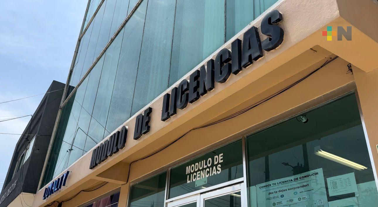 Deben aplicar pruebas de manejo para poder obtener licencia de conducir, opinan coatzacoalqueños