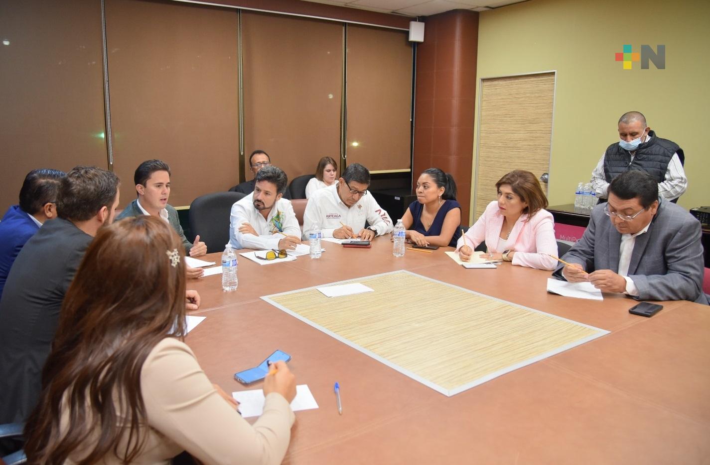 Recibe Comisión de Vigilancia 28 propuestas de aspirantes a Contralor Interno