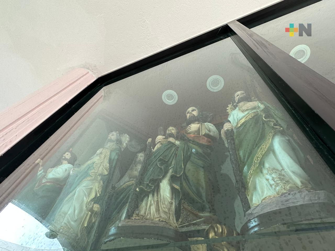 Iglesias de Coatza refuerzan medidas de seguridad para evitar robos