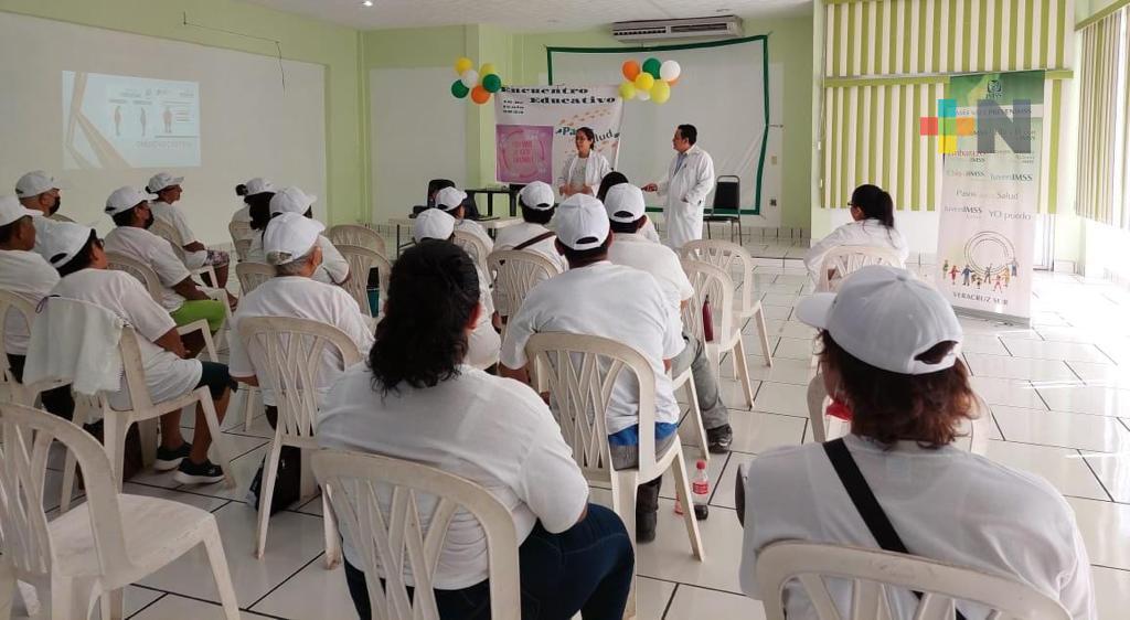 IMSS de Minatitlán realizó el «Encuentro Educativo Pasos por la Salud»