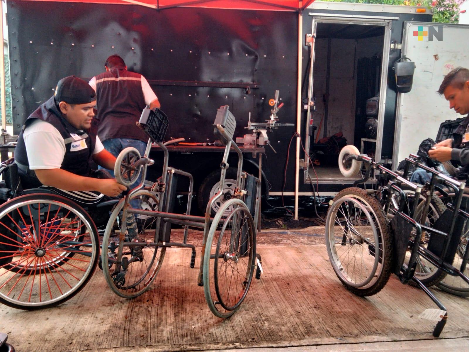 Realizan reparación de sillas de ruedas en DIF de Xalapa