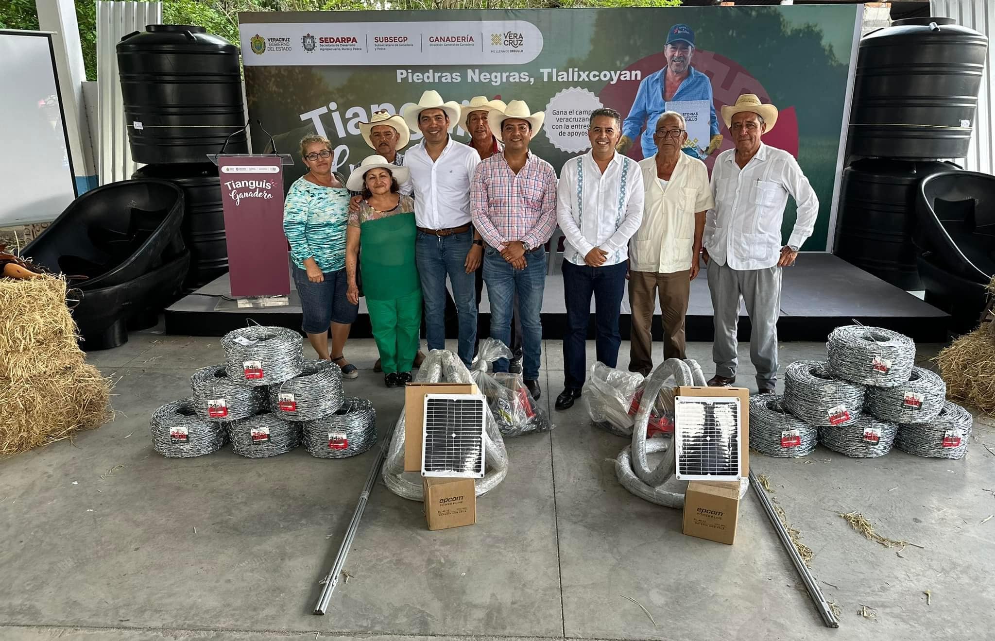 El Tianguis Ganadero sigue apoyando a productores veracruzanos: Gobernador