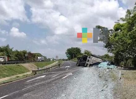 Muere familia, tragedia en carretera Nuevo Teapa-Agua Dulce