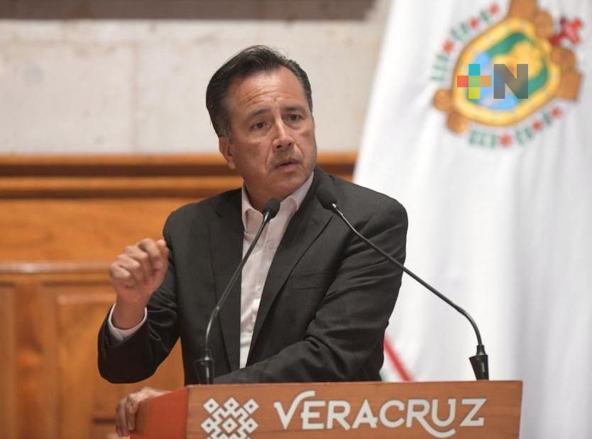 Ve Gobernador como un acto de provocación la quema de autos en Tantoyuca