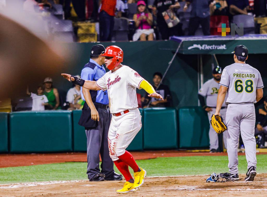 El Águila vence por 2-1 a Puebla y evita la barrida en casa