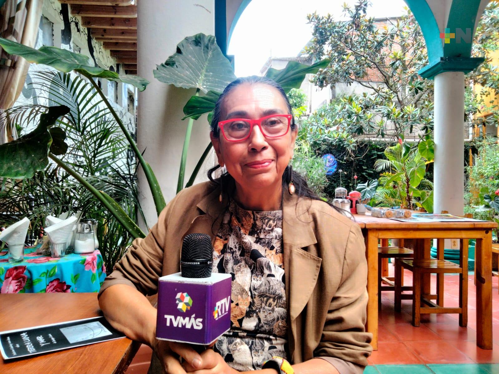 Presentan obra «Tierra, Luna y Mar» en foro Tierra Luna