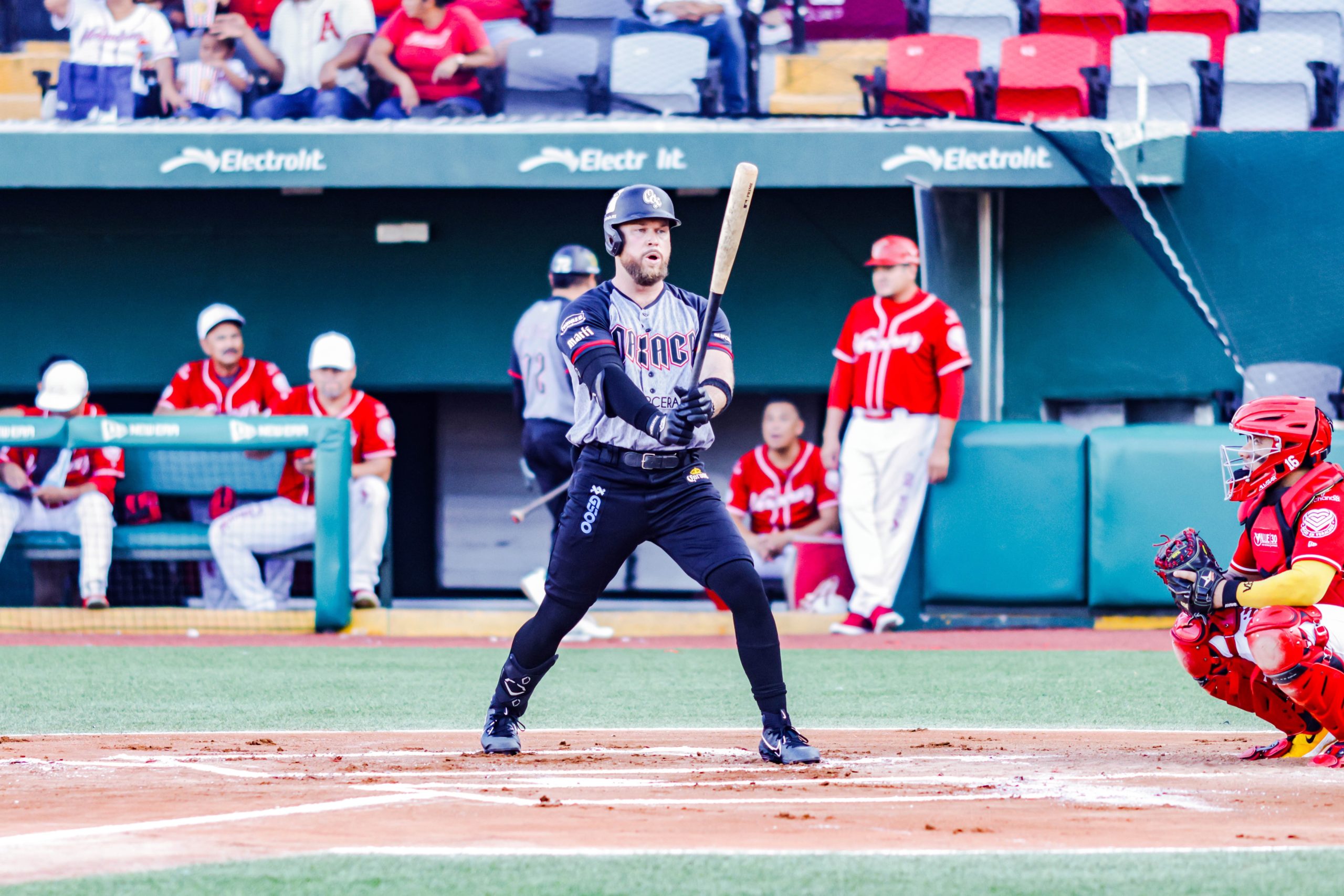 Oaxaca frena a El Águila, se empareja la serie