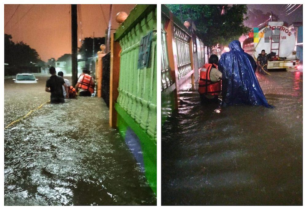 Se registran inundaciones en Minatitlán; autoridades municipales brindan apoyo
