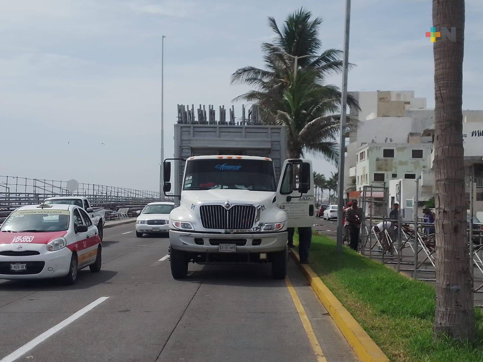 Avanza retiro de gradas de carnaval en municipio de Boca del Río