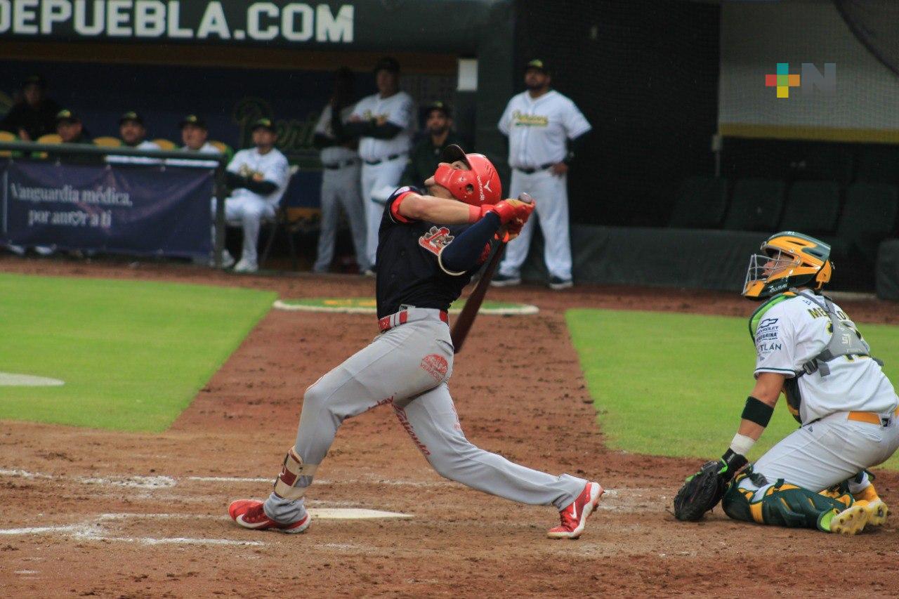 El Águila venció por 10-4 a Pericos, en primero de la serie