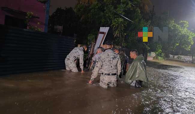 Guardia Nacional aplica Plan GN-A y auxilia a población afectada por lluvias en Veracruz
