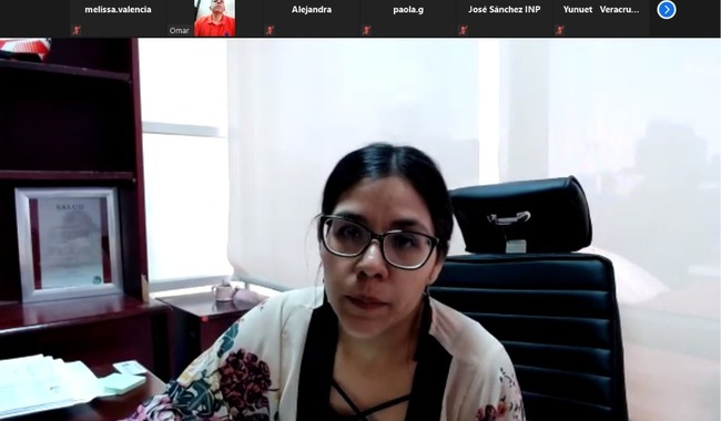 Autoridades, madres y padres de pacientes pediátricos revisan avances sobre atención médica oncológica