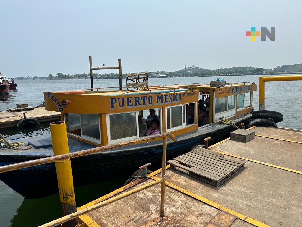 Contemplan mejorar servicio de lanchas en muelle de Coatzacoalcos