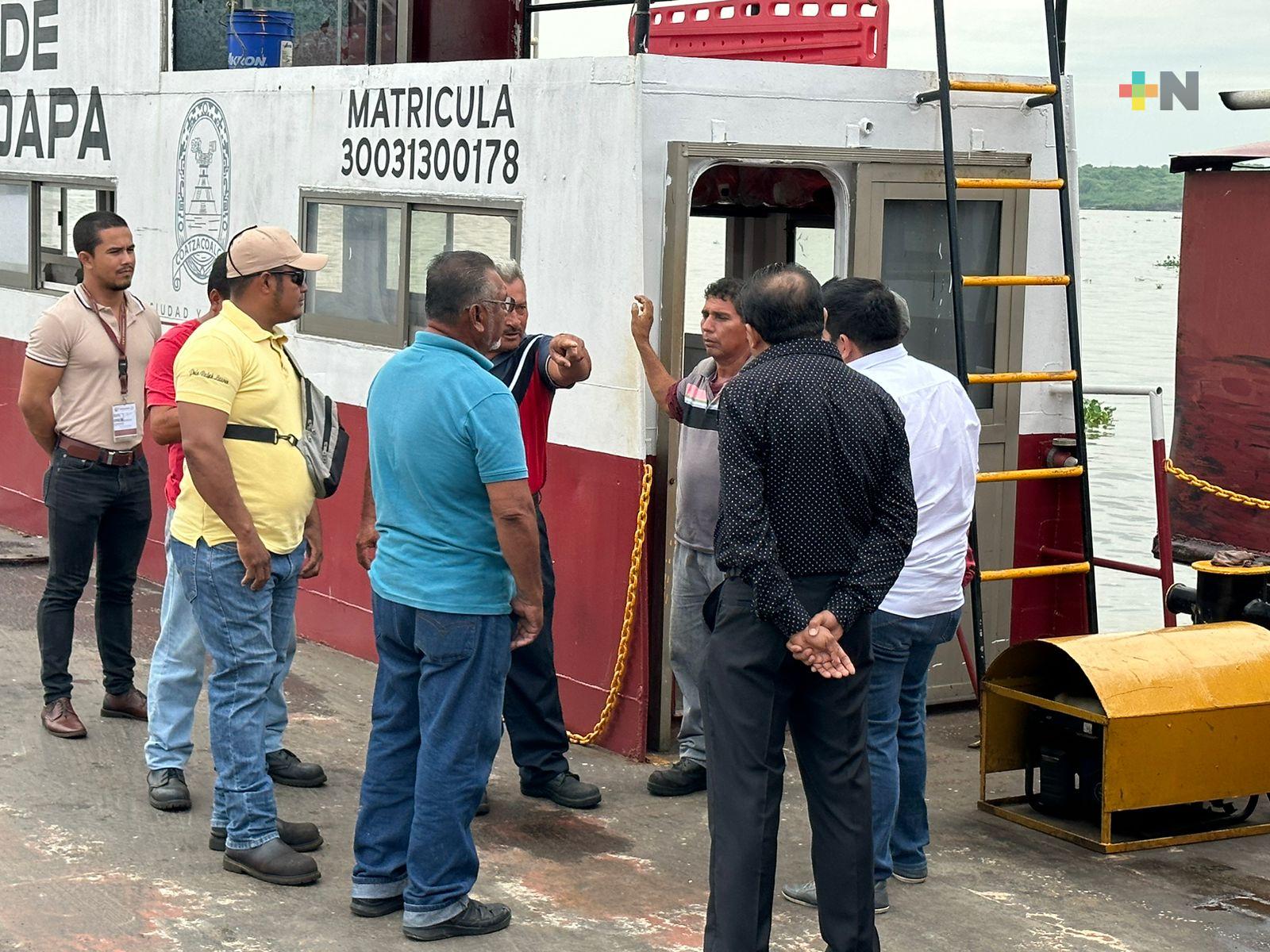 Protestan y suspenden de servicio de transbordadores de Coatzacoalcos