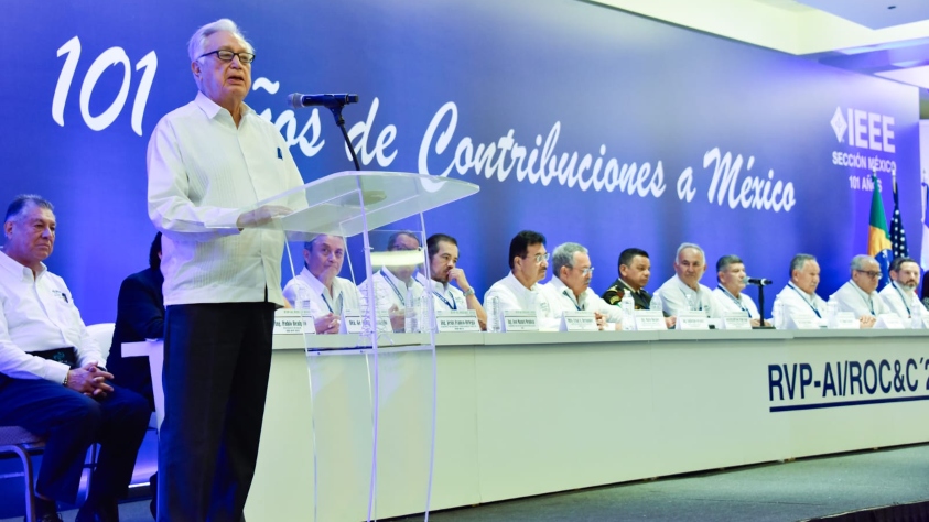 “De cara al futuro, dejaremos a una CFE fortalecida”: Manuel Bartlett