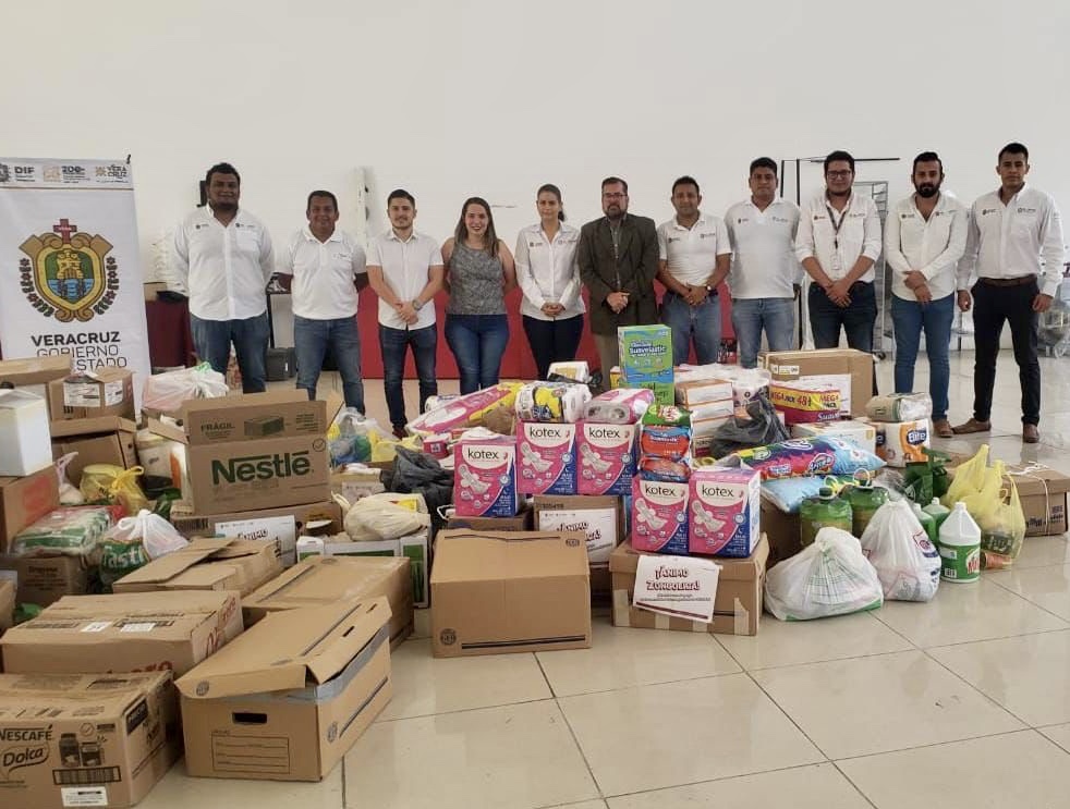 Secretaría de Salud recauda y dona 2.5 toneladas de insumos en apoyo a damnificados de Zongolica
