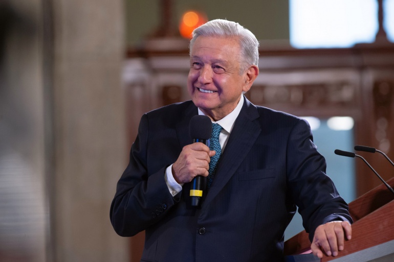 AMLO felicita a Bernardo Arévalo por ganar elección presidencial en Guatemala