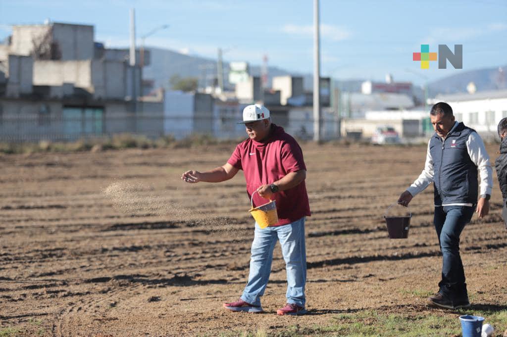 Encabeza Eric Cisneros jornada de reforestación en la Fortaleza de San Carlos