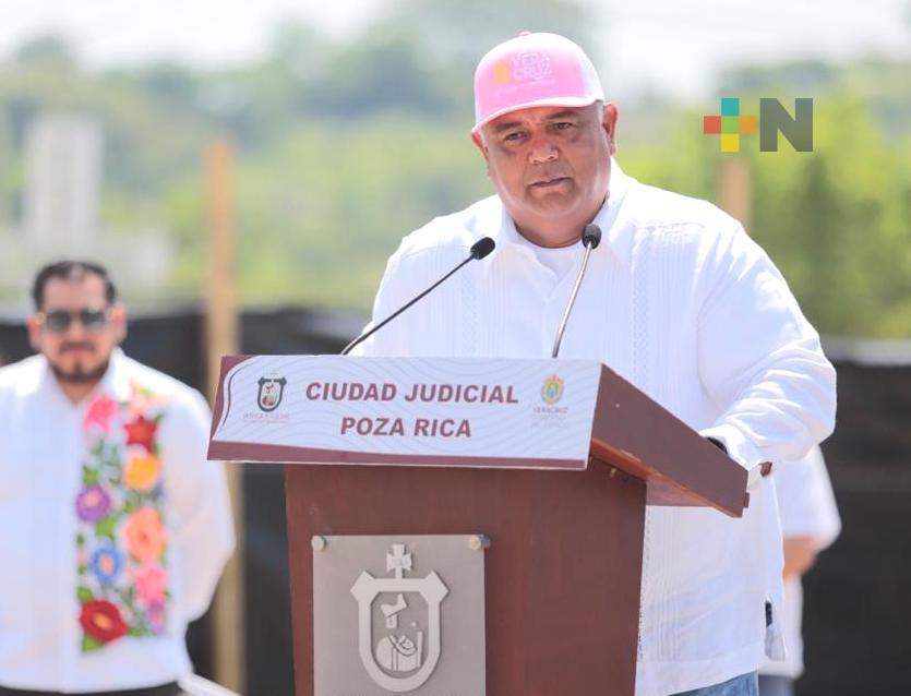 Preside Eric Cisneros inicio de construcción de la Ciudad Judicial en Poza Rica