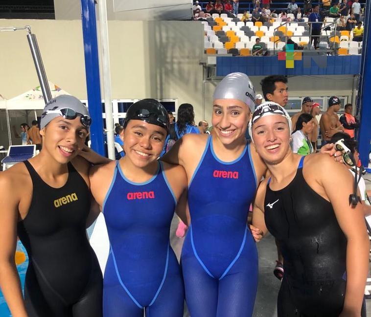 Nadadoras veracruzanas brillan en el CCCAN 2023