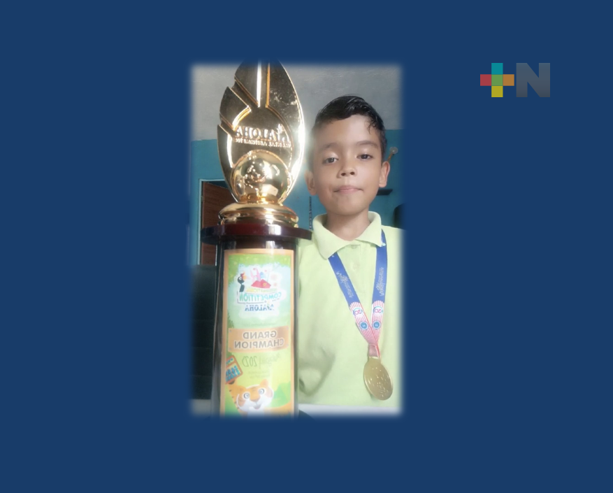 Retorna a Coatza, Ángel Leonardo Alvarado niño campeón mundial de Aritmética