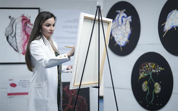 Doctora inicia campaña de donación de órganos por medio de pinturas