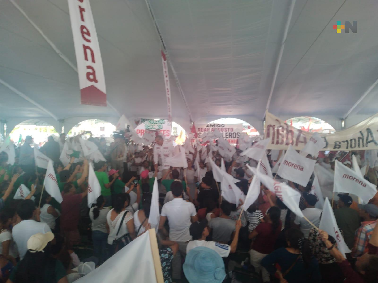 Realiza Adán Augusto López asamblea informativa en el puerto de Veracruz