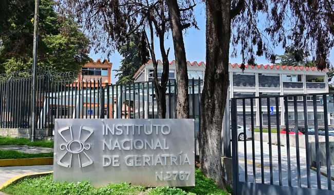 Secretaría de Salud brinda atención gratuita a personas adultas mayores sin seguridad social